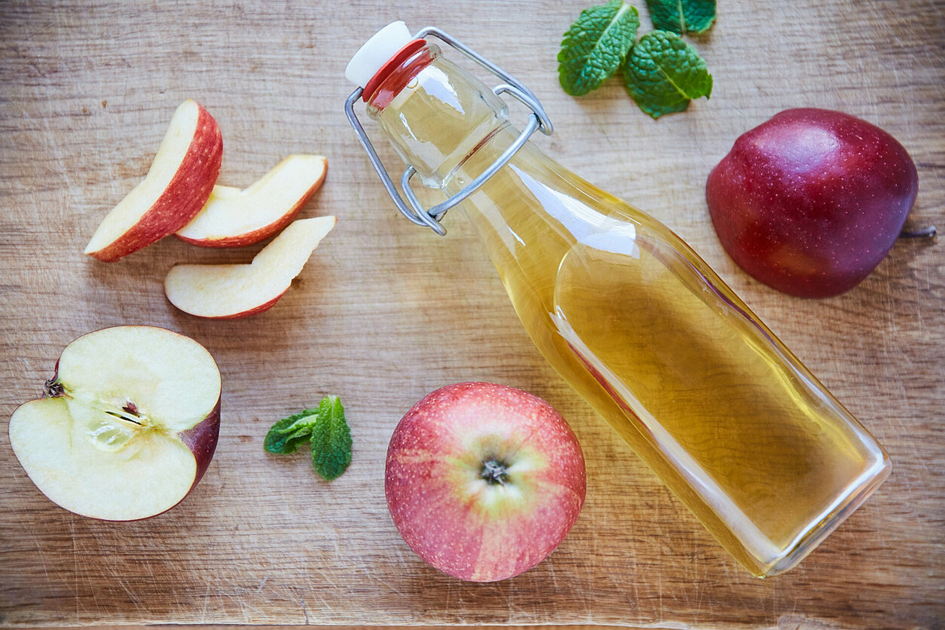 Find out why people lose weight with apple cider vinegar?